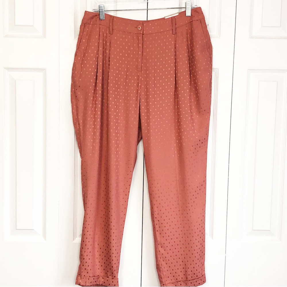 NWT Chico's Agra Red Geo Print Jacquard Pleated Cuff Ankle Pants 8